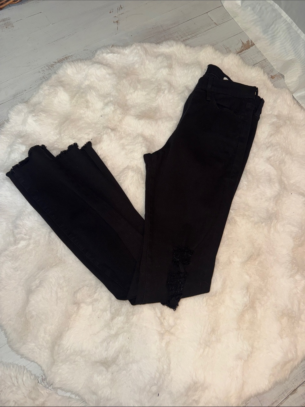 Frame Denim Black Skinny Jeans with Raw Hem